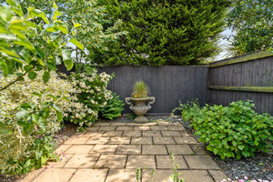 Photo 33- click for photo gallery
